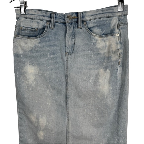 Blank NYC Faithful Acid Wash Distressed Denim Pencil Midi Skirt, Size 27 - Picture 2 of 7